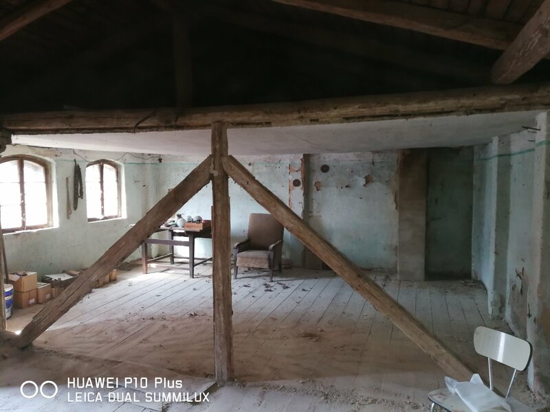 alte Zwischenwände der jetzigen Ferienwohnung "Landblick"  